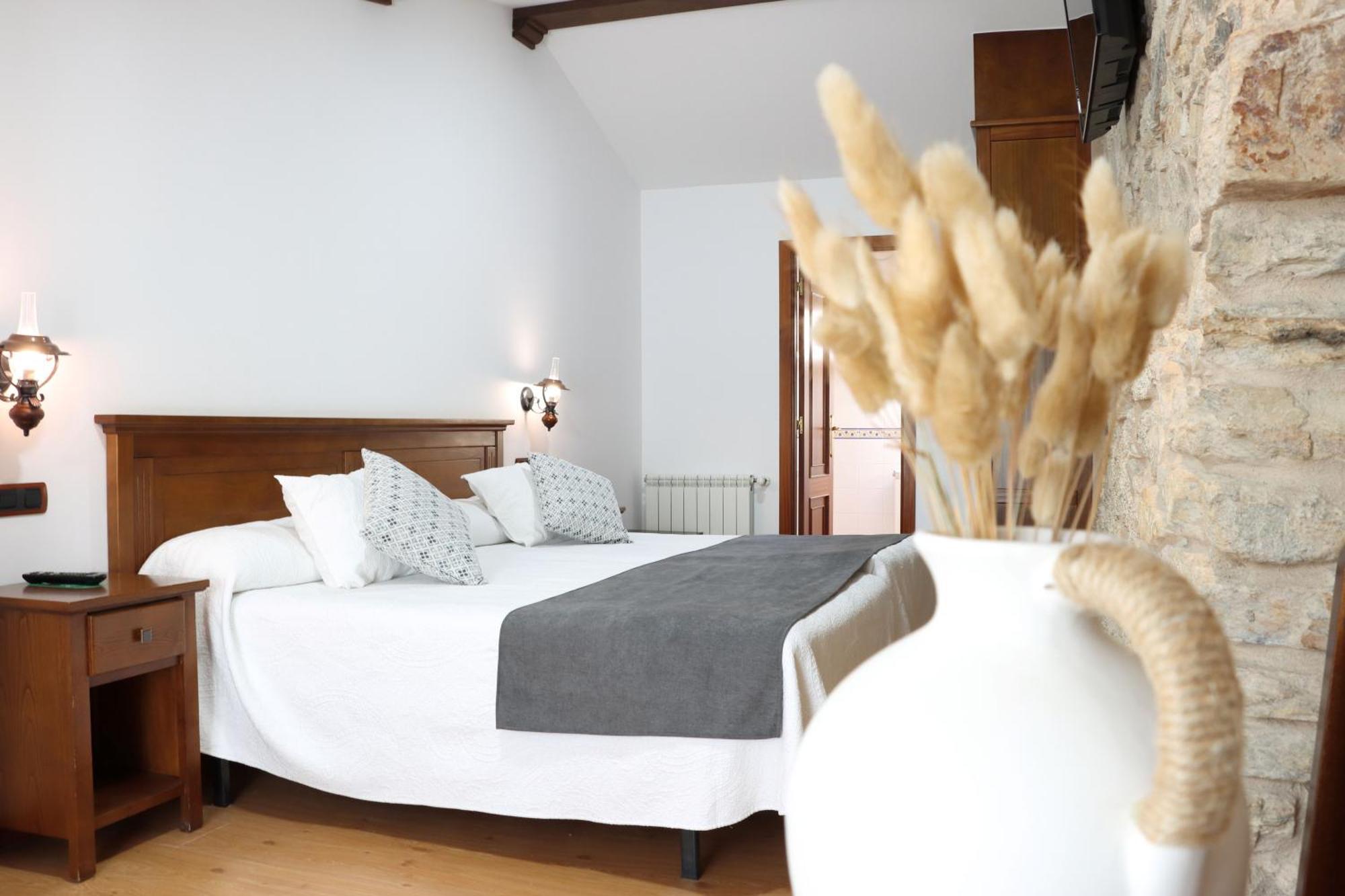 Hotel Pazos Alba Santiago de Compostela Ngoại thất bức ảnh