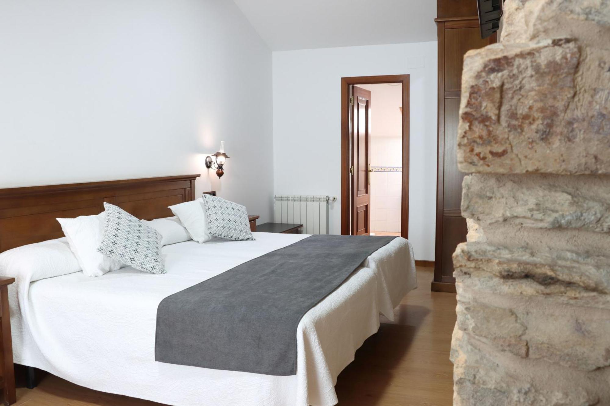 Hotel Pazos Alba Santiago de Compostela Ngoại thất bức ảnh