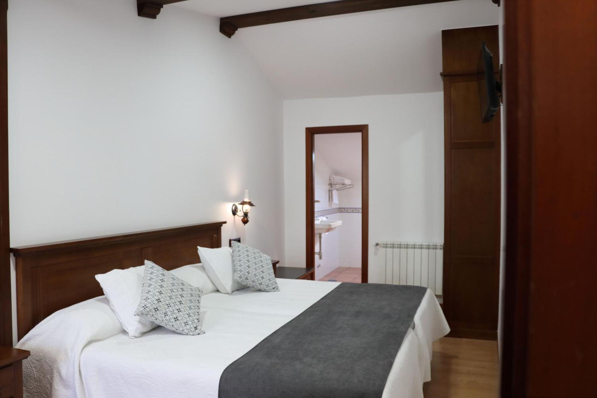 Hotel Pazos Alba Santiago de Compostela Ngoại thất bức ảnh